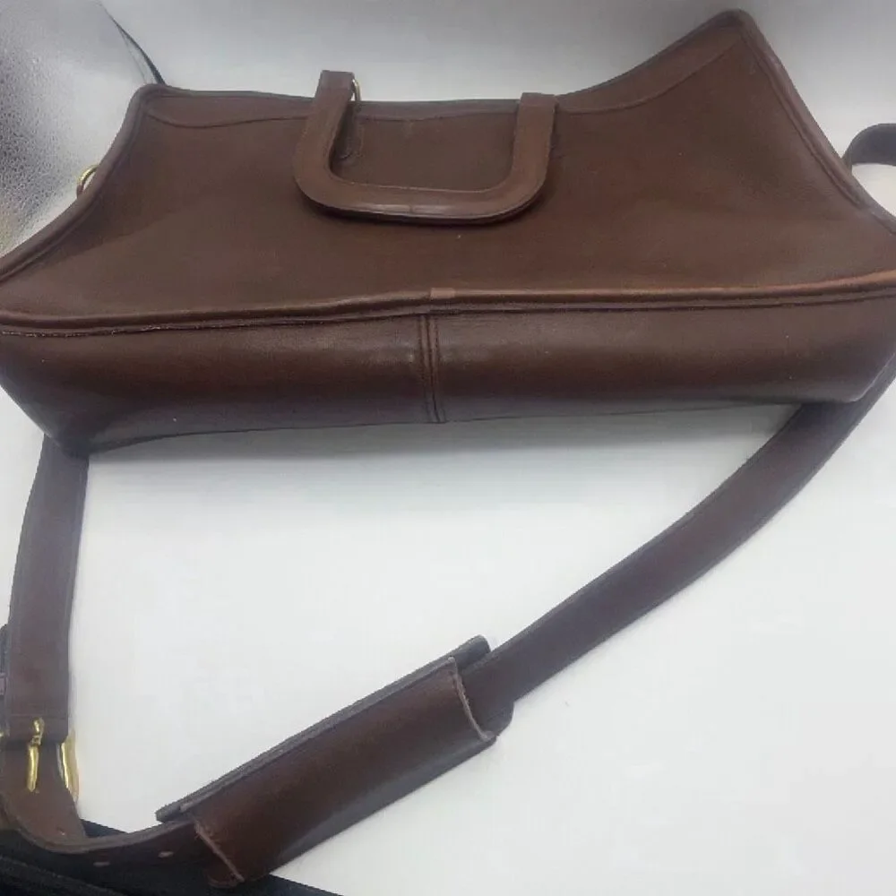 COACH Vibtage 1970s Monroe Glovetanned  Leather Crossbody Briefcase